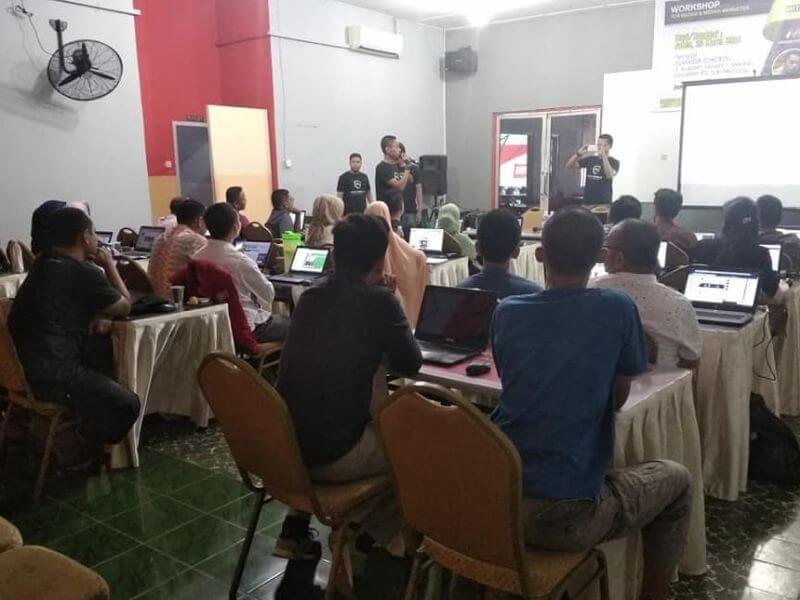 Delivertisa - Jasa Digital Agency Terbaik di Medan untuk Workshop Pelatihan Kelas Kursus Mentoring Digital Marketing, Meta Ads, Iklan Facebook, Instagram, WhatsApp - UKM, UMKM, Perusahaan, Dinas Instansi Pemerintahan - Branding, Website