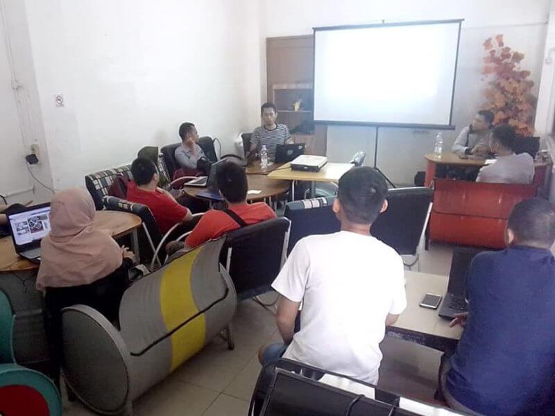Delivertisa - Jasa Digital Agency Terbaik di Medan untuk Workshop Pelatihan Kelas Kursus Mentoring Digital Marketing, Meta Ads, Iklan Facebook, Instagram, WhatsApp - UKM, UMKM, Perusahaan, Dinas Instansi Pemerintahan - Branding, Website